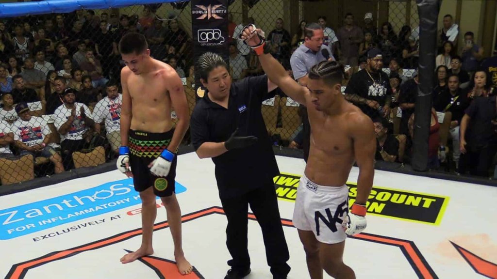 Makoa Cooper defeated Nathan McKenzie with 1R TKO