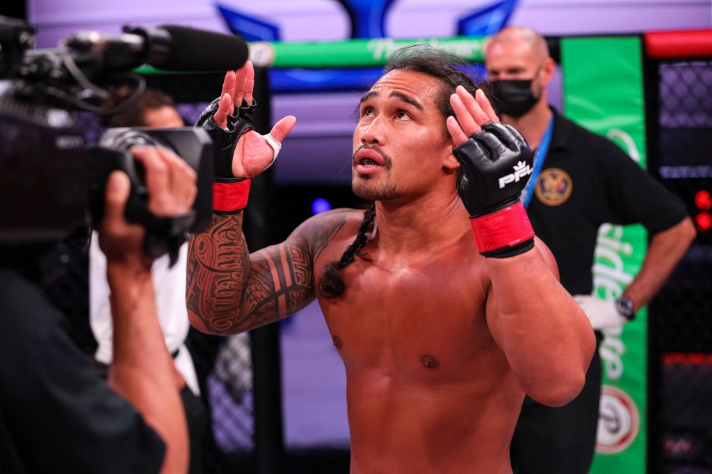 Ray Cooper III defeated Jason Ponet at 2021 PFL 2