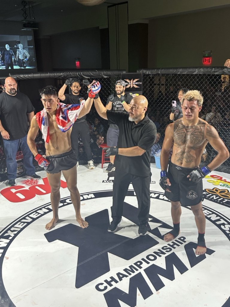 Dan Chow defeated Nai Hasegawa