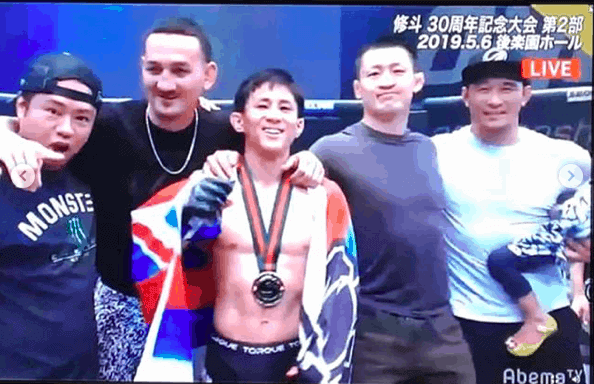 Michael nakagawa defeats Masatoshi Abe on first round KO